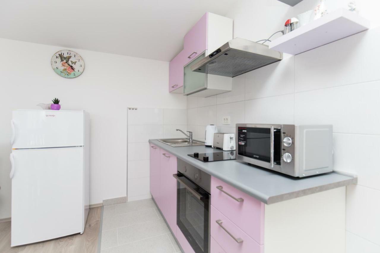 Apartment Paula Podstrana Buitenkant foto
